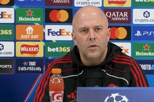 英雄联盟直播-斯洛特：若两个禁区表现都有提升我们有能力夺冠，否则很难