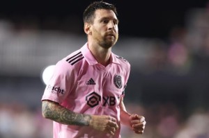 LOL赛事注册-沙特短租梅西90天？油爹没那么舔，假期也没这么长