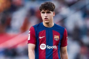 英雄联盟直播-连续6场踢满全场，库巴西体能在欧冠恐成巴萨隐患